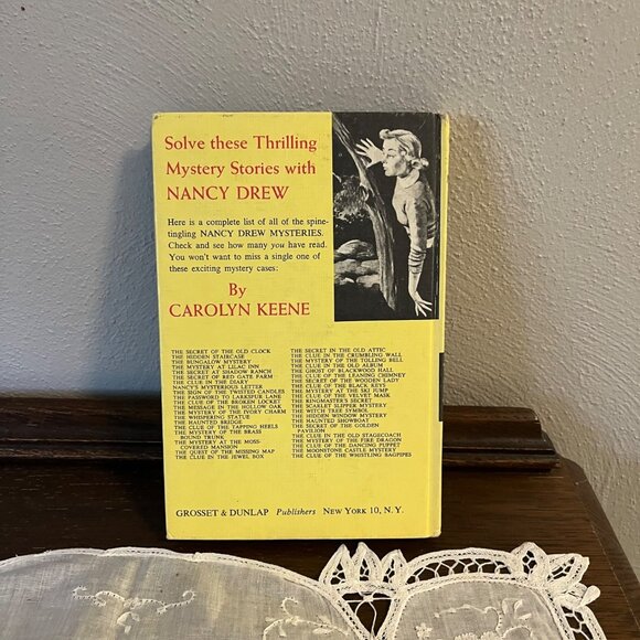 Nancy Drew The Moonstone Castle Mystery 1963 - Picture 2 of 7